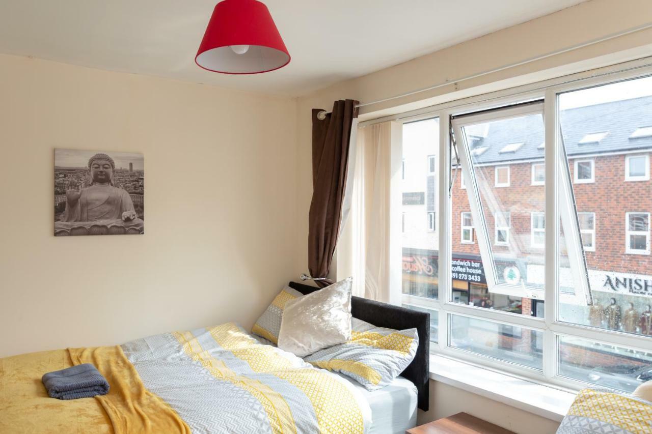Newcastle City Studio Apartments Exteriör bild